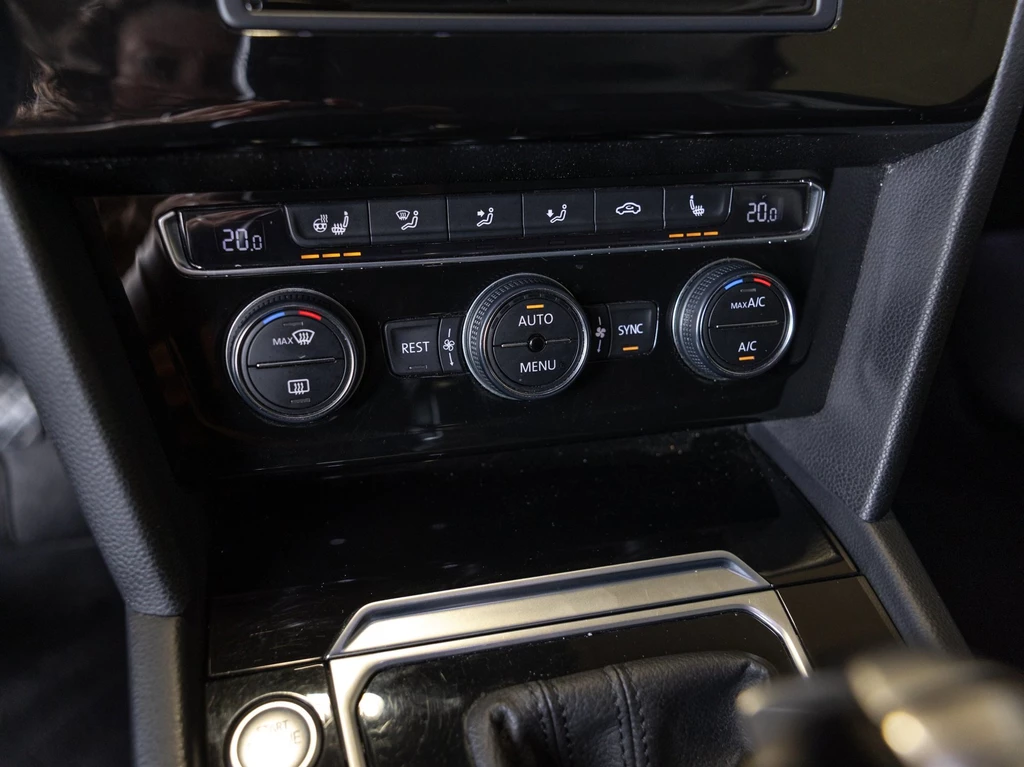 Volkswagen Passat – foto 33