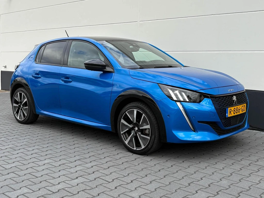 Peugeot e-208 – foto 11