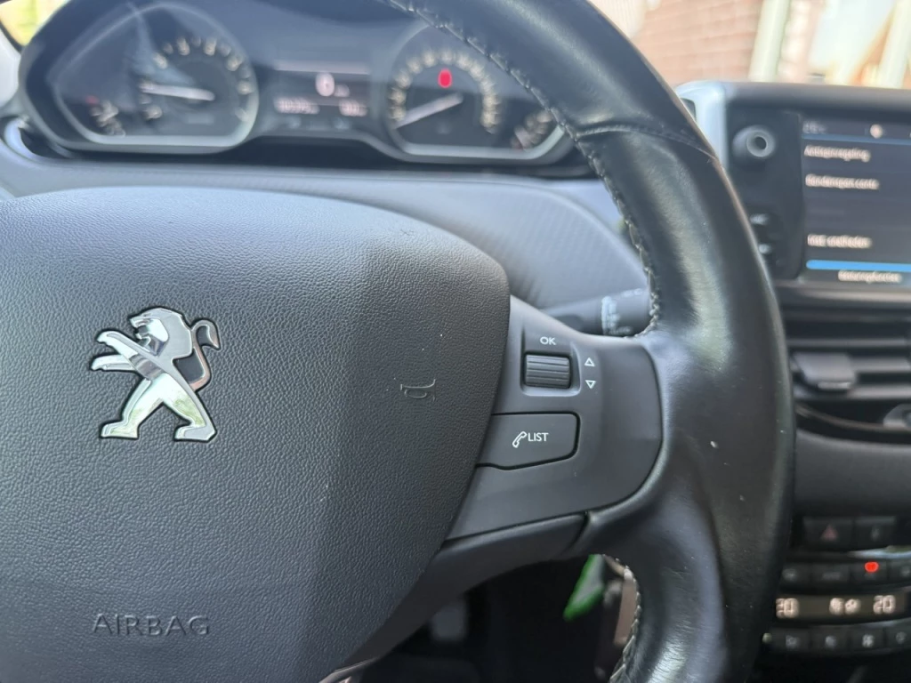 Peugeot 208 – foto 26