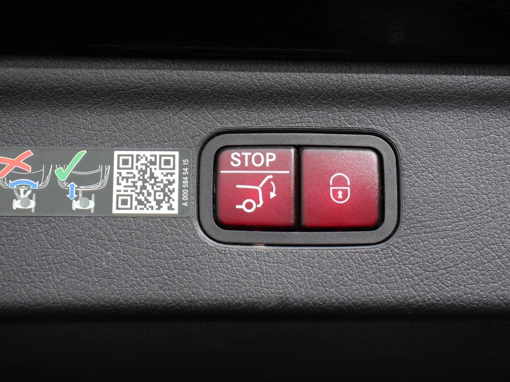 Mercedes-Benz EQE – foto 30