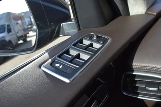 Jaguar F-PACE – thumbnail 12