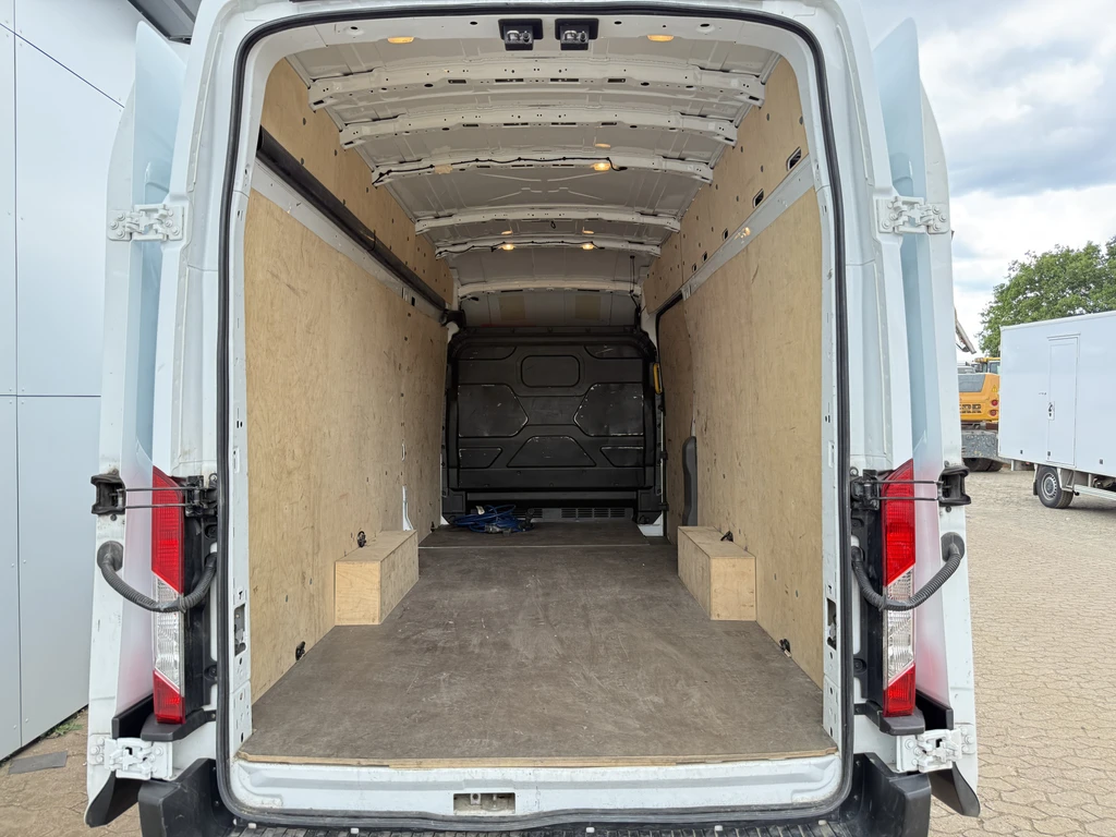 Ford E-Transit – foto 16
