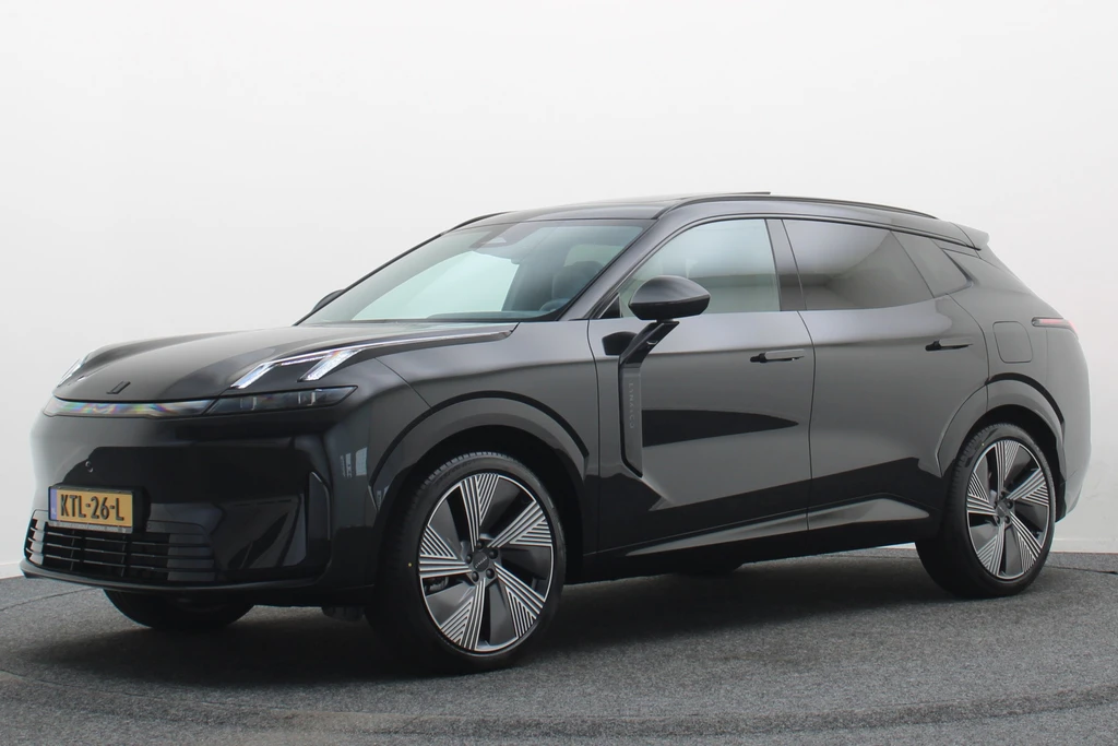 Lynk & Co 08 – foto 1