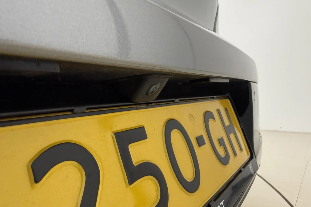Peugeot 208 – foto 11