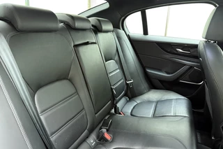Jaguar XE – thumbnail 16