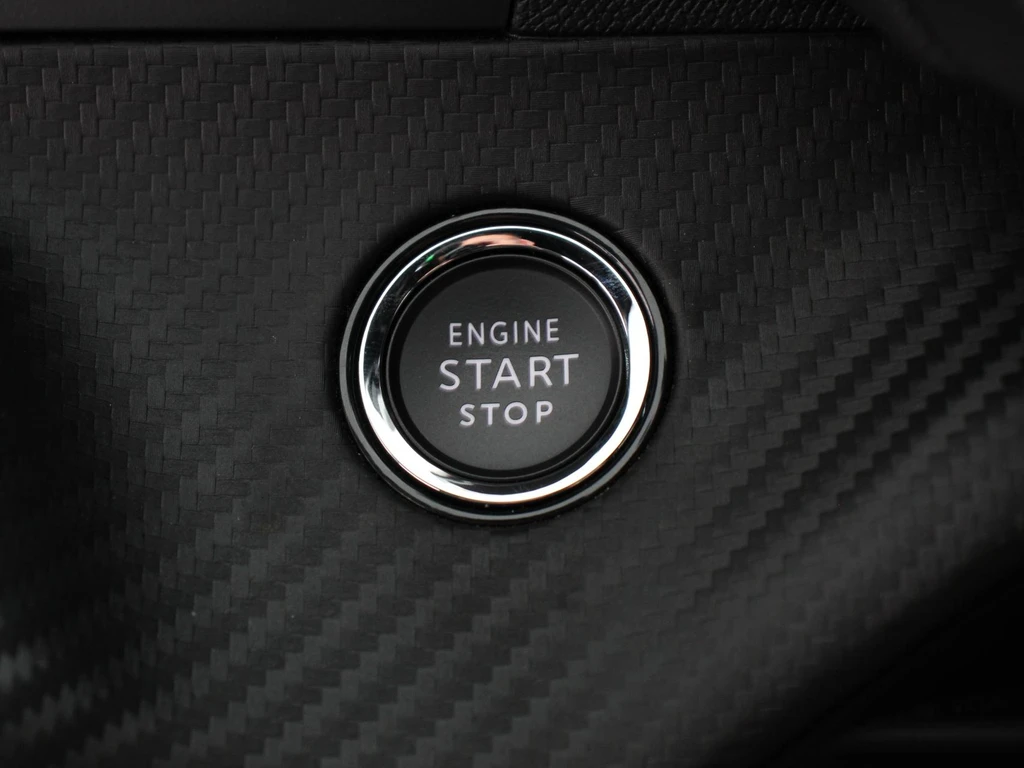 Peugeot e-2008 – foto 30