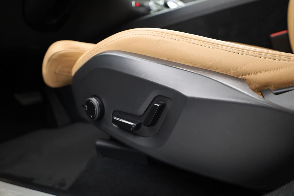 Volvo XC60 – foto 15