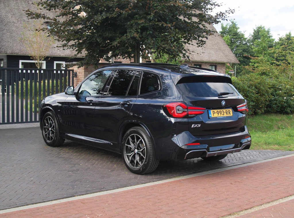 BMW iX3 – foto 4