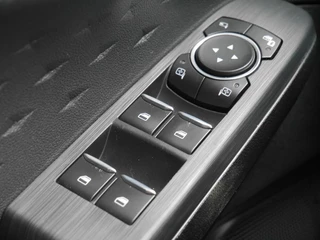 Ford Kuga – thumbnail 14