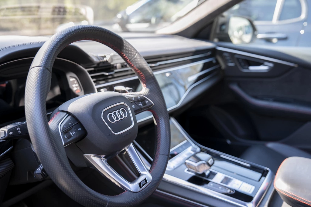 Audi Q8 – foto 19