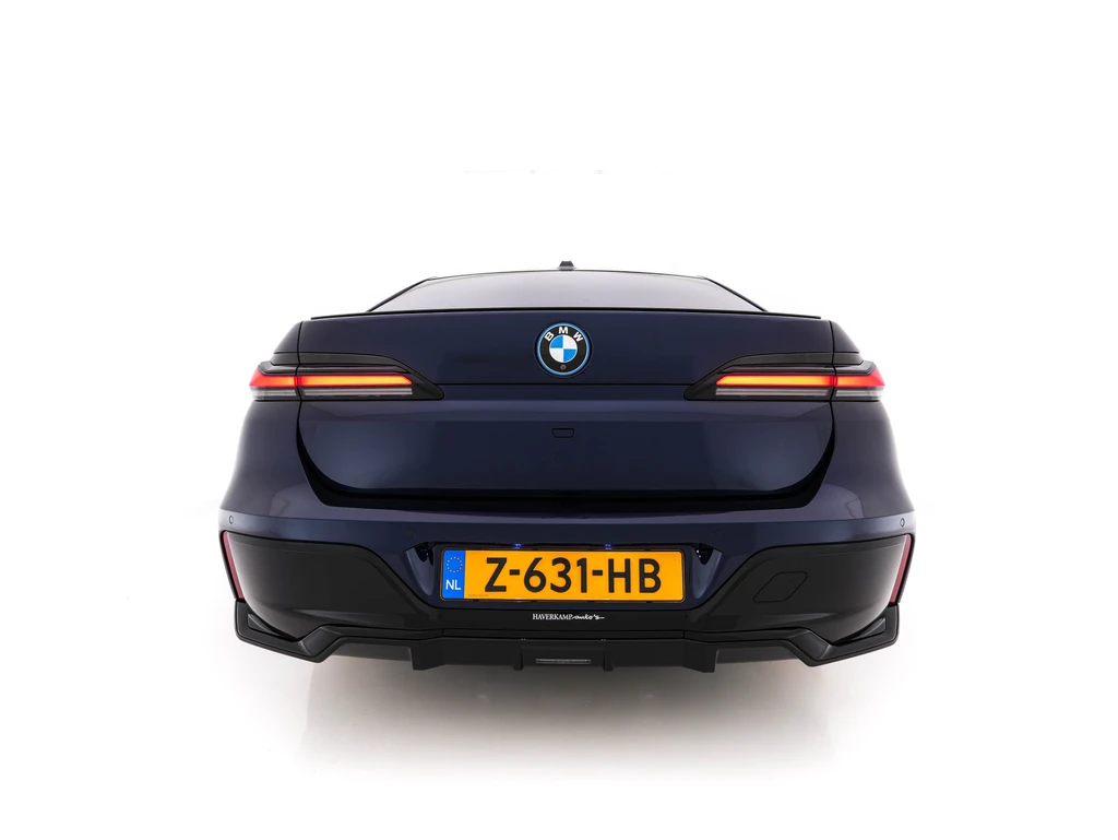 BMW i7 – foto 3