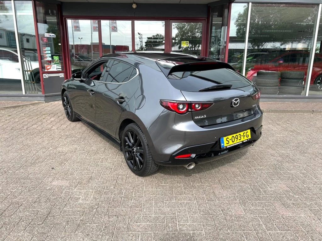 Mazda 3 – foto 2