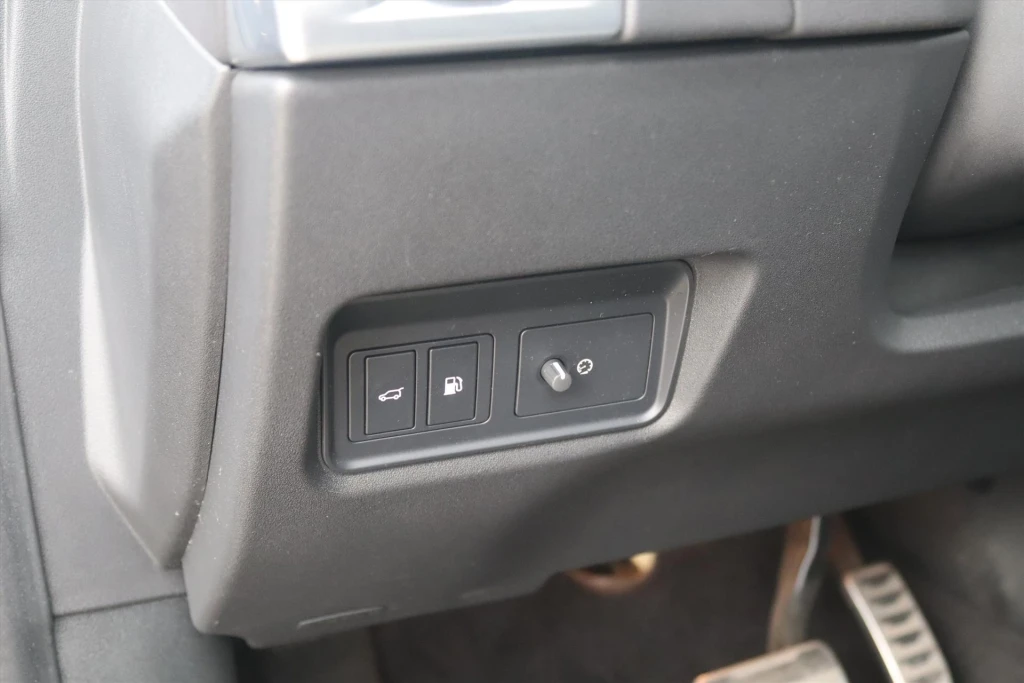 Jaguar E-PACE – foto 48