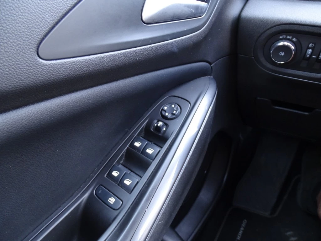 Opel Grandland X – foto 12