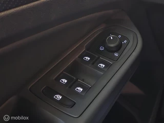 Volkswagen Golf – thumbnail 32