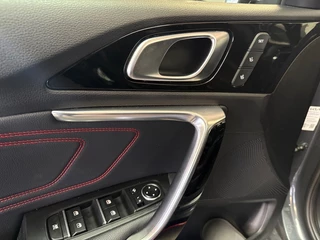 Kia ProCeed – thumbnail 22