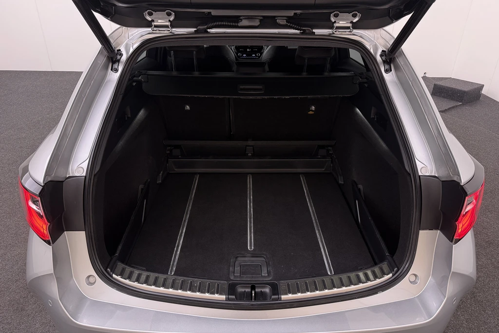 Toyota Corolla Touring Sports – foto 14