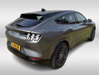 Ford Mustang Mach-E – thumbnail 3