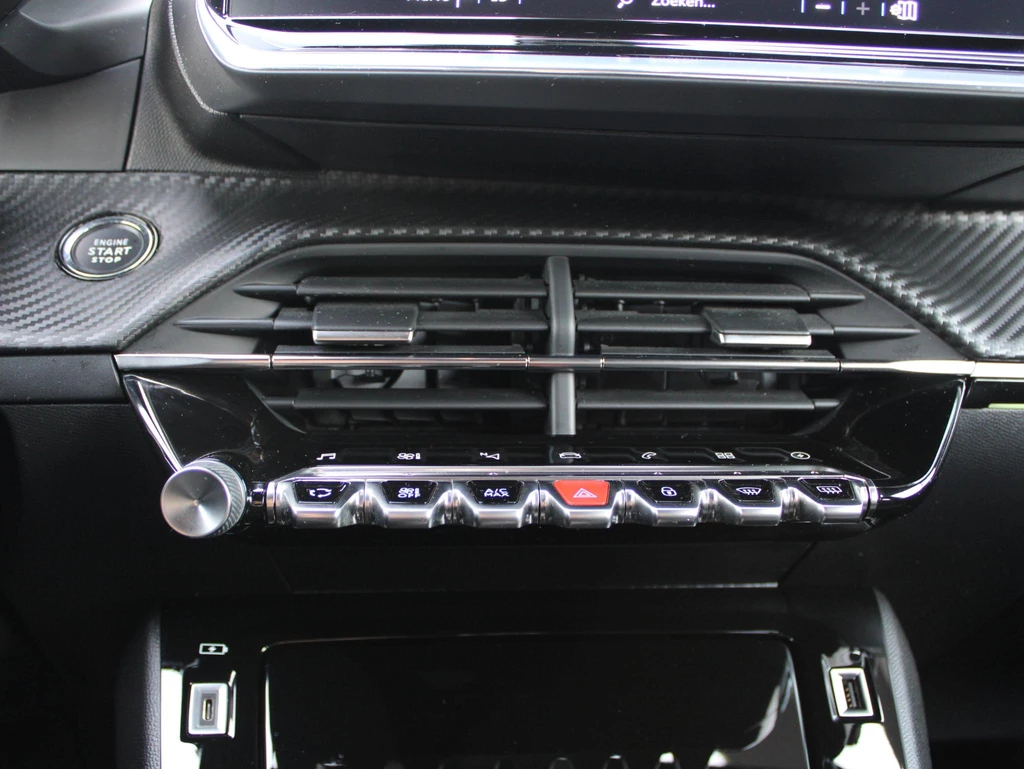 Peugeot e-2008 – foto 17