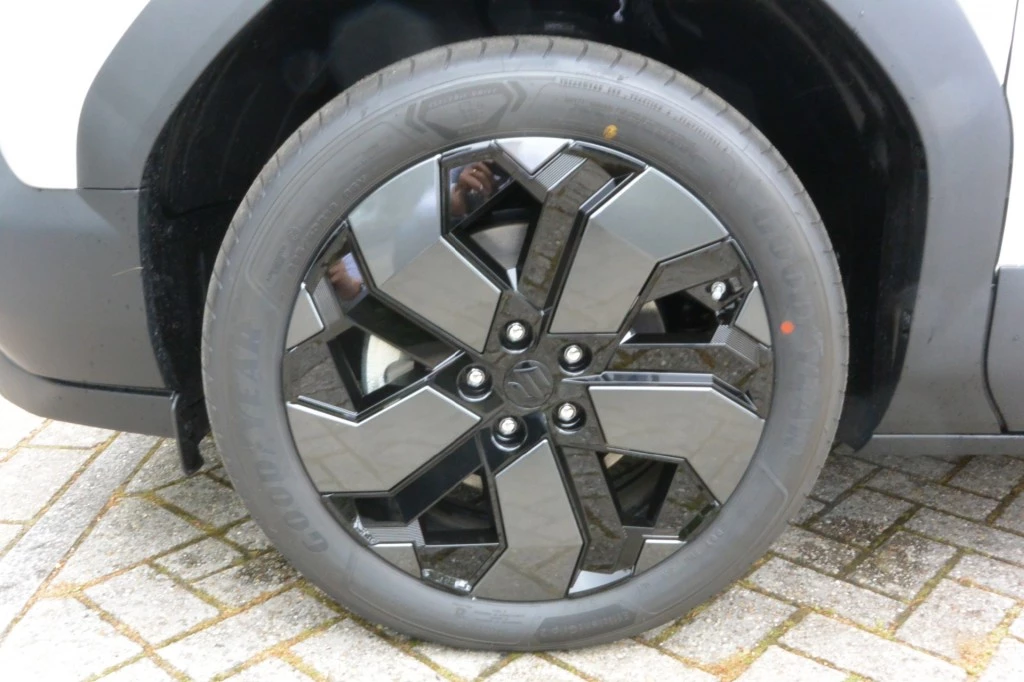 Suzuki e Vitara – foto 20