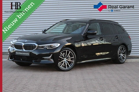 BMW 3-serie Touring 330e xDrive Pano/Trekhaak/Headup/Camera/Leder