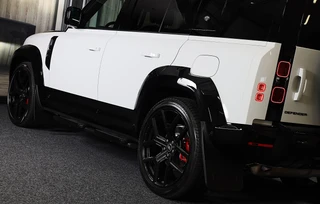 Land Rover Defender – thumbnail 8