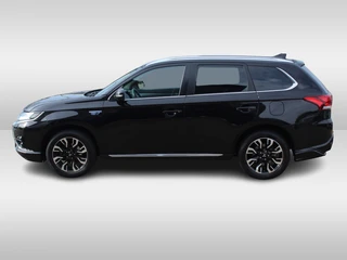 Mitsubishi Outlander – thumbnail 1