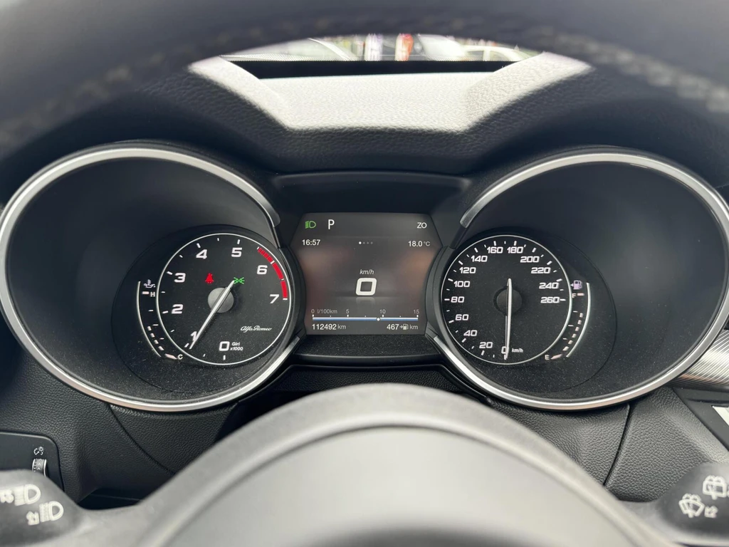 Alfa Romeo Stelvio – foto 12