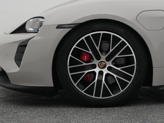 Porsche Taycan – thumbnail 36