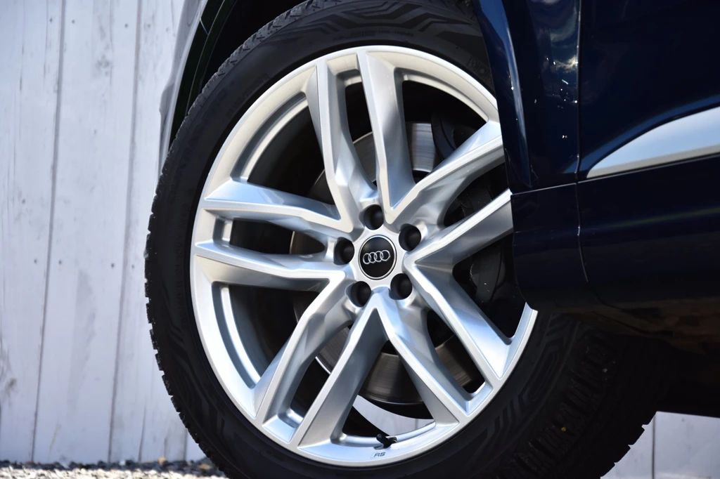 Audi Q7 – foto 11