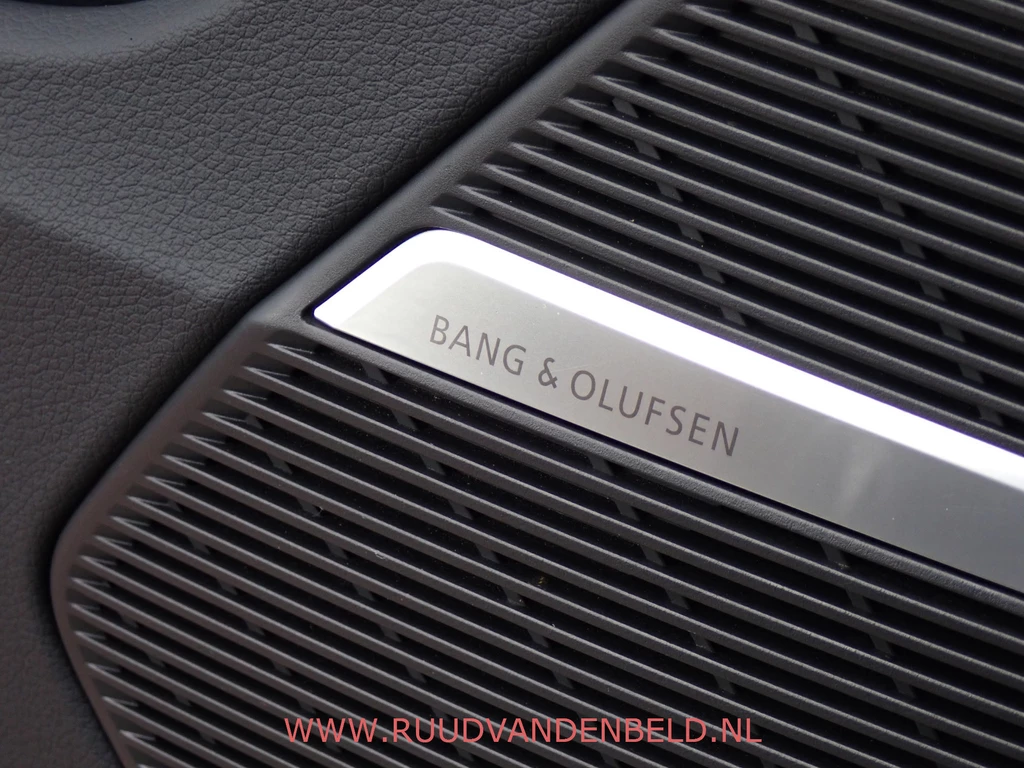 Audi RSQ8 – foto 15