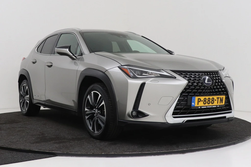 Lexus UX – foto 11