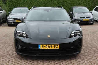 Porsche Taycan – thumbnail 8