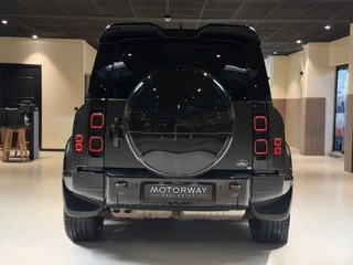 Land Rover Defender – thumbnail 5