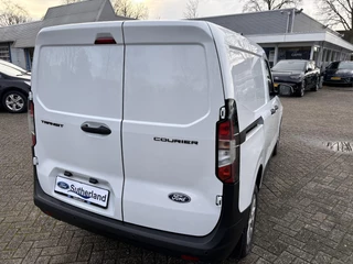 Ford Transit Courier – thumbnail 5