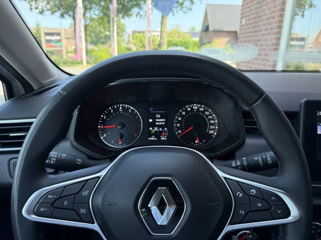 Renault Clio – foto 14