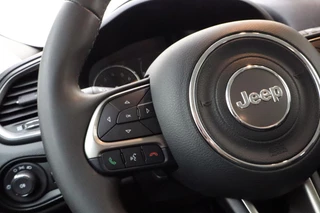 Jeep Renegade – thumbnail 16