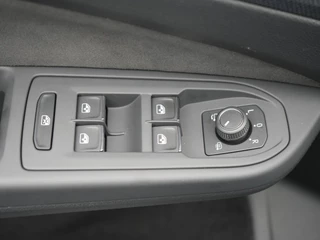 Volkswagen Golf – thumbnail 45