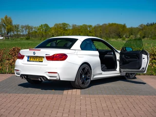 BMW M4 – thumbnail 17