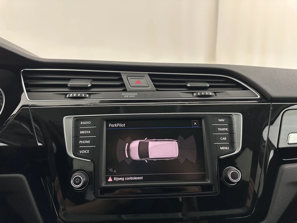 Volkswagen Touran – foto 16