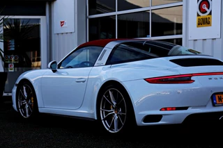Porsche 911 – thumbnail 10