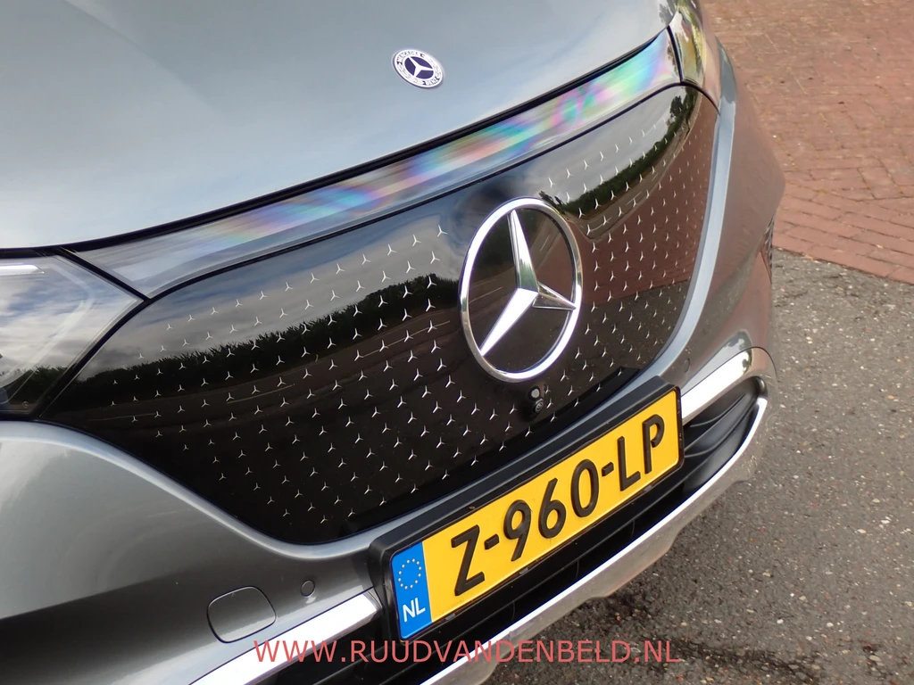 Mercedes-Benz EQE – foto 10