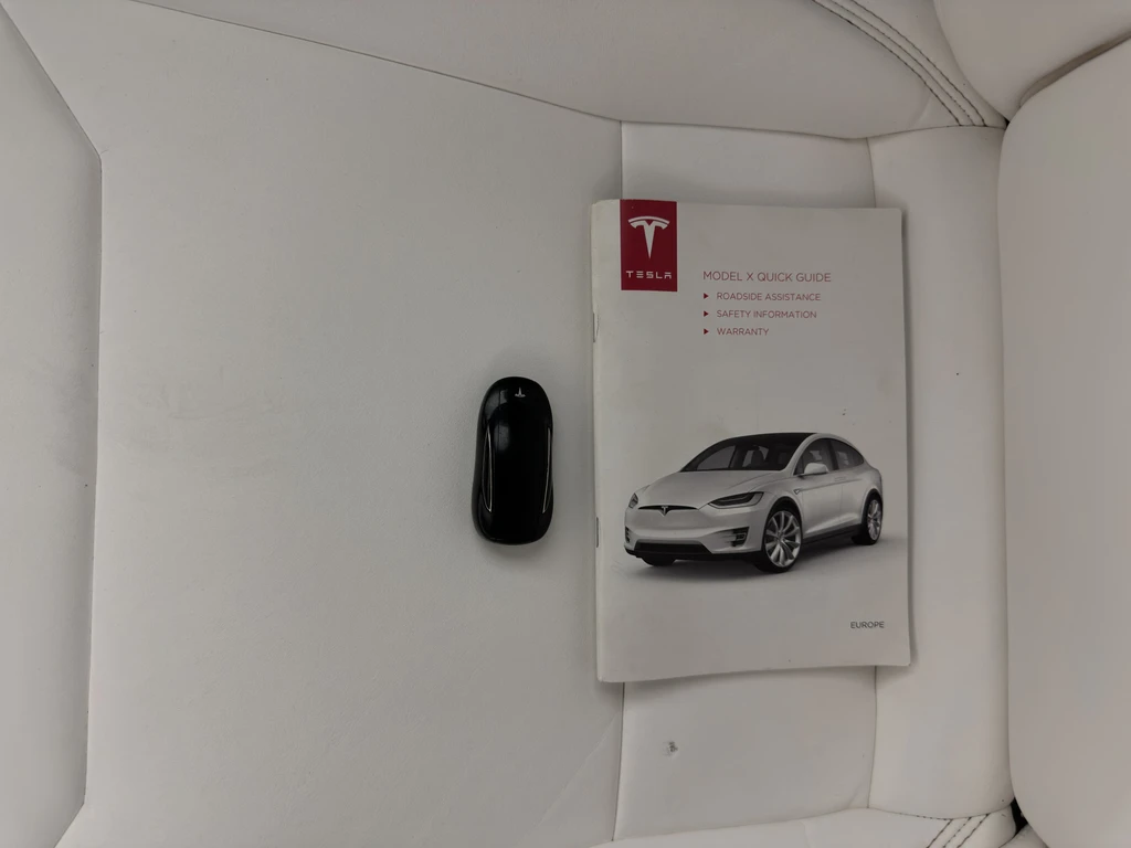 Tesla Model X – foto 36