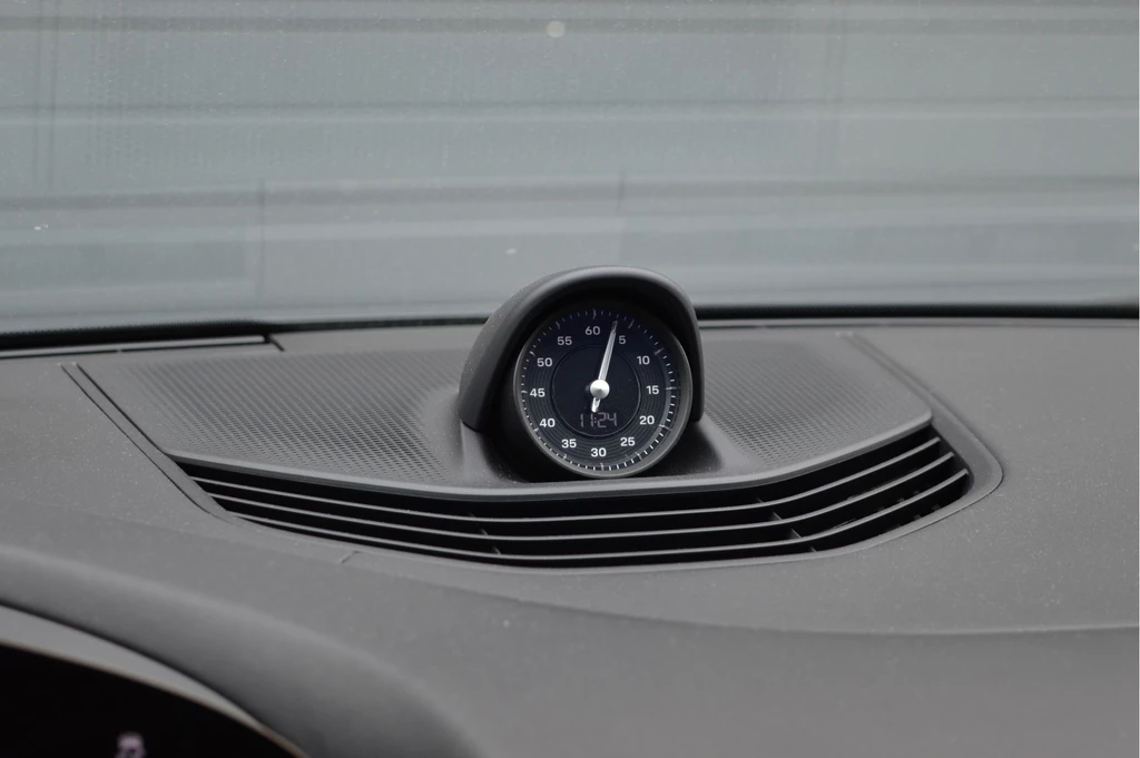Porsche Taycan – foto 16