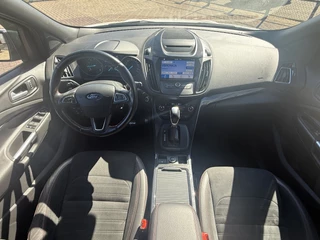 Ford Kuga – thumbnail 15