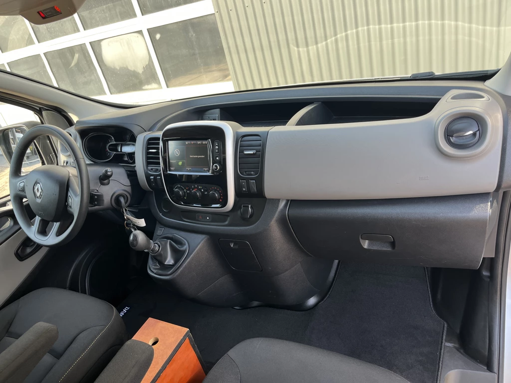 Renault Trafic – foto 12