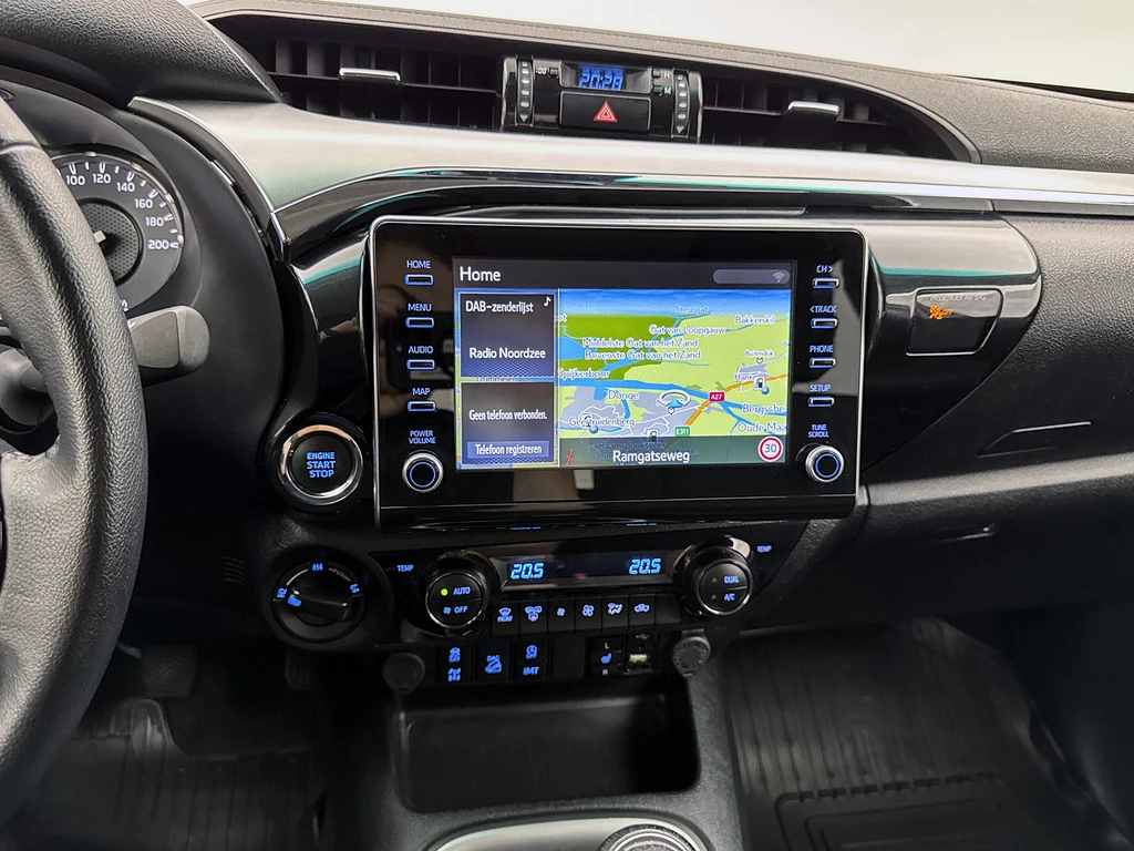 Toyota Hilux – foto 17