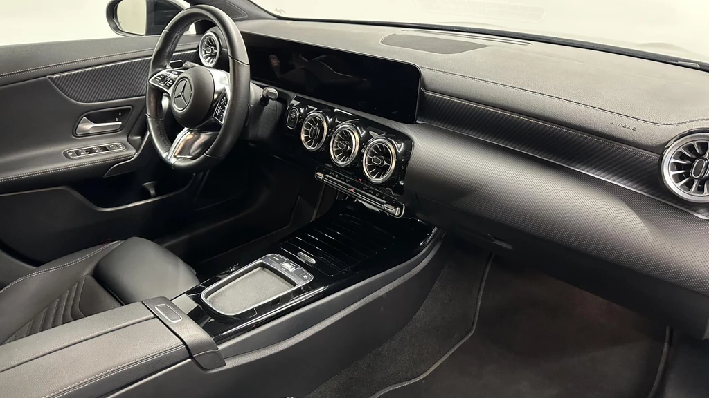 Mercedes-Benz CLA – foto 18