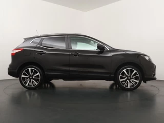 Nissan QASHQAI – thumbnail 6