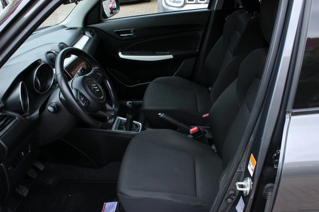 Suzuki Swift – foto 12
